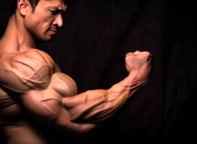 腕を太くするために鍛えるべき筋肉